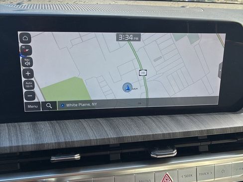 Used 2025 Kia Telluride EX w/ EX Captain's Chair Package AWD/4WD image 16