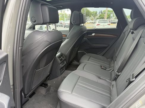 Used 2023 Audi Q5 2.0T Premium Plus w/ Premium Plus Package AWD/4WD image 5