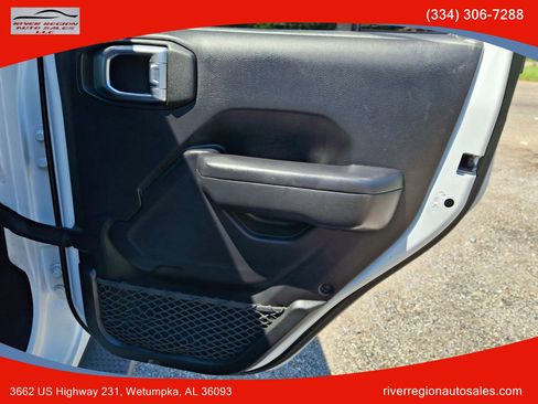 Used 2018 Jeep Wrangler Unlimited Sport S image 14