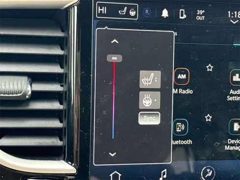 Used 2023 Chrysler Pacifica Touring-L image 22