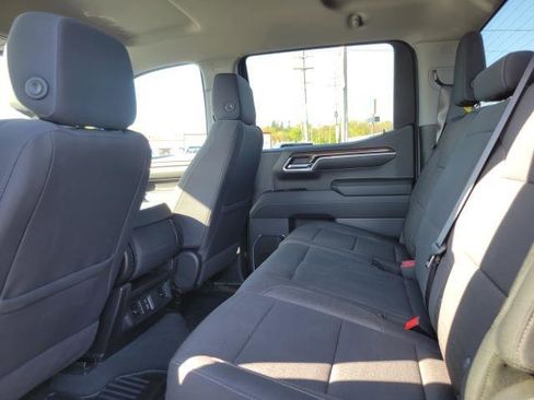 Used 2024 Chevrolet Silverado 1500 LT AWD/4WD image 21