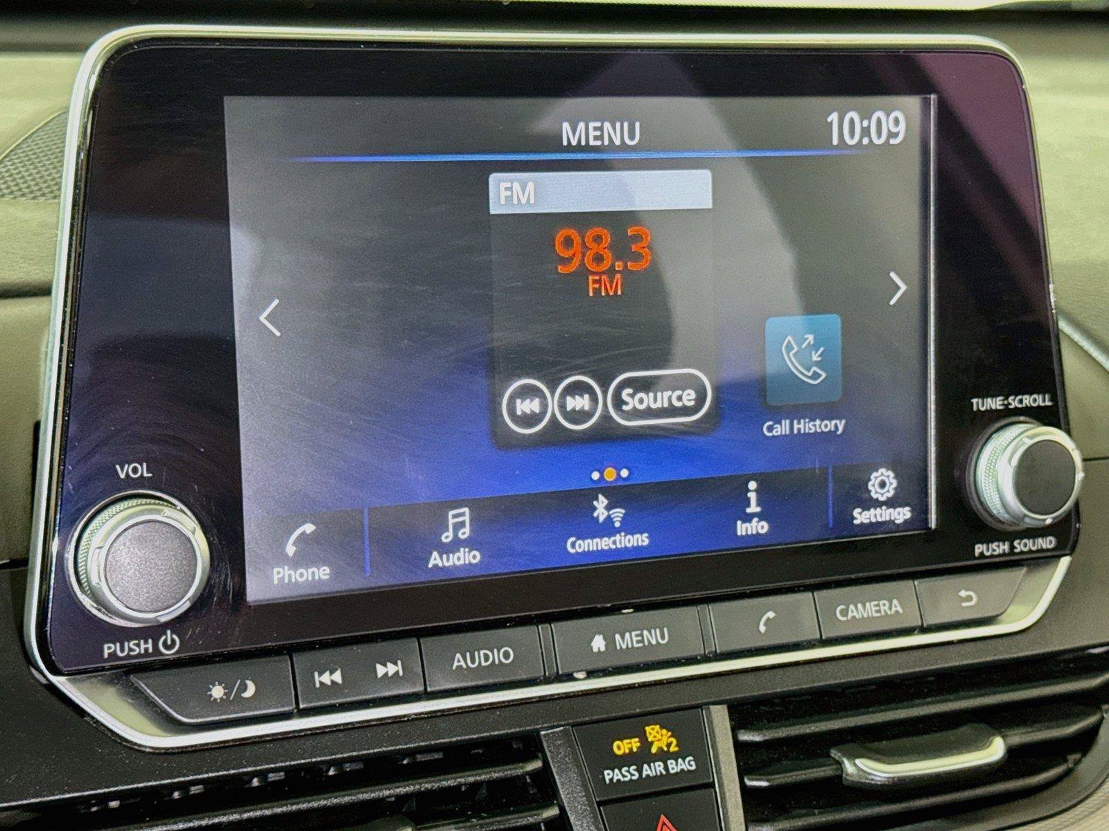 Used 2024 Nissan Altima 2.5 SR FWD image 12