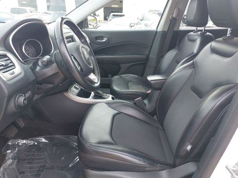 Used 2017 Jeep Compass Latitude w/ Popular Equipment Group image 16