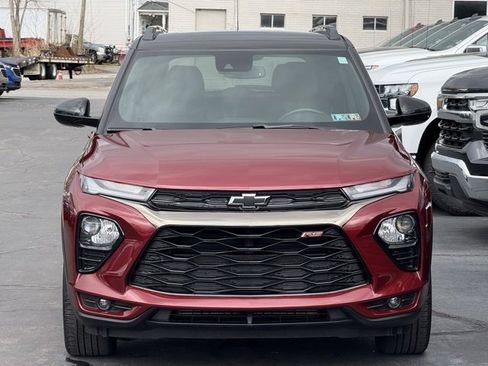 Used 2023 Chevrolet TrailBlazer RS w/ Convenience Package image 2