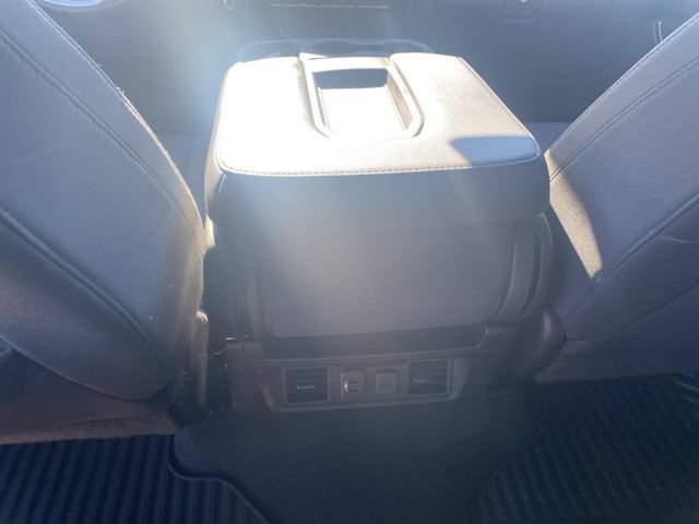 Used 2020 GMC Sierra 1500 Elevation w/ Elevation Value Package AWD/4WD image 13