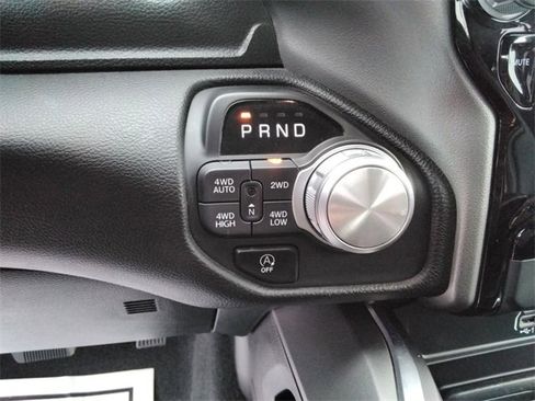 Used 2025 RAM 1500 Laramie image 34