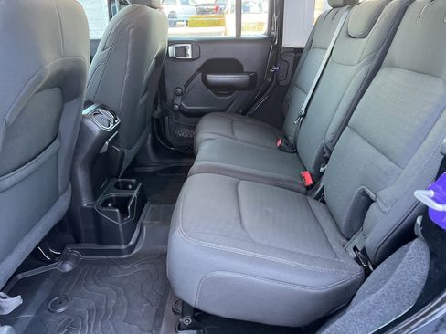 Used 2021 Jeep Wrangler Unlimited Sport image 12