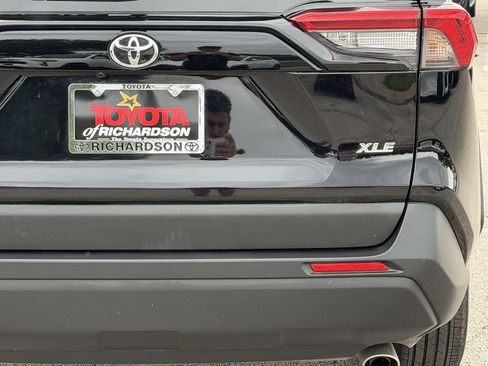 Used 2025 Toyota RAV4 XLE image 6