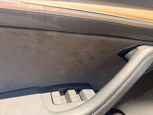 Used 2024 Tesla Model Y Long Range RWD image 26