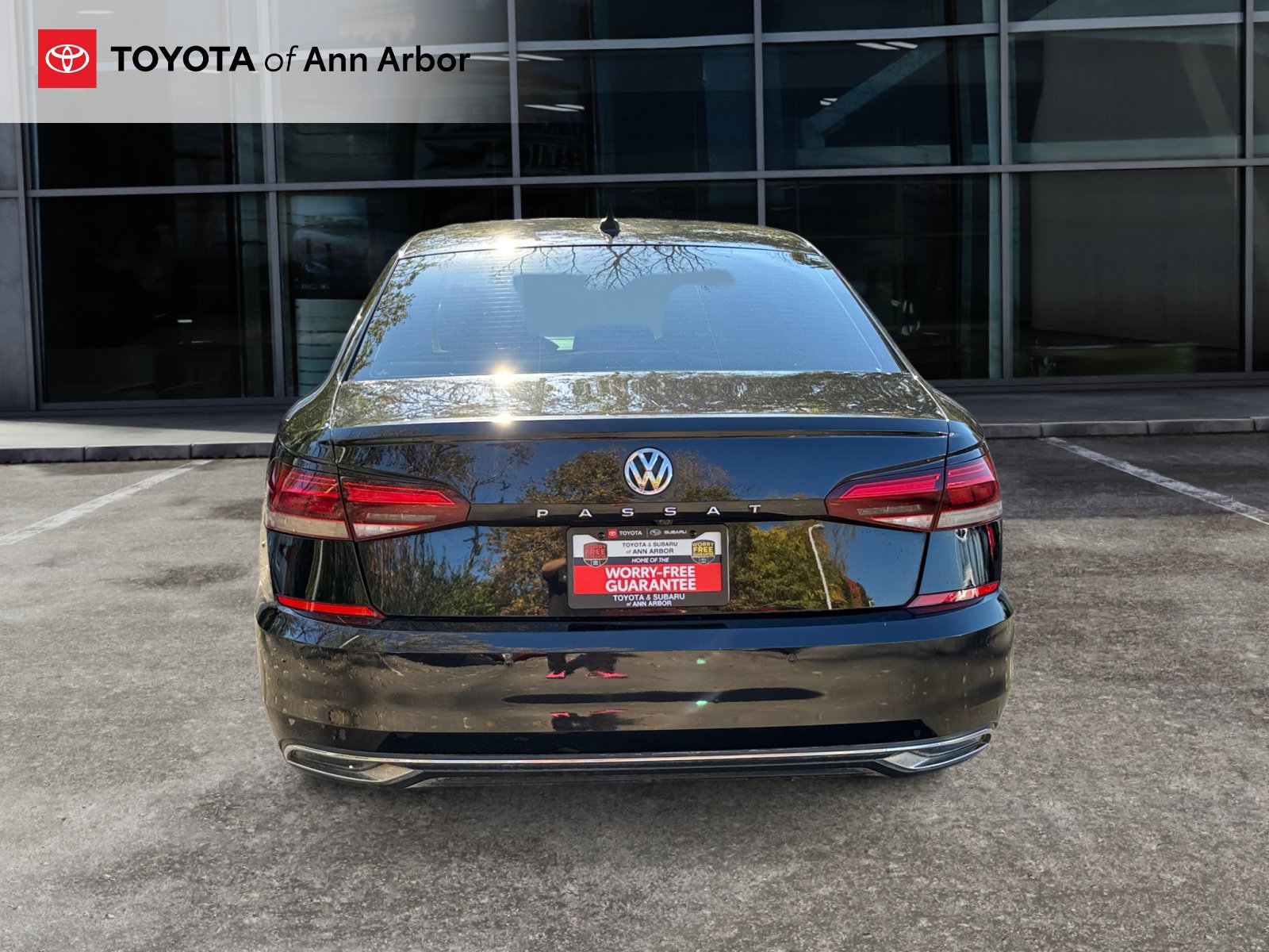 Used 2020 Volkswagen Passat 2.0T SEL FWD image 10