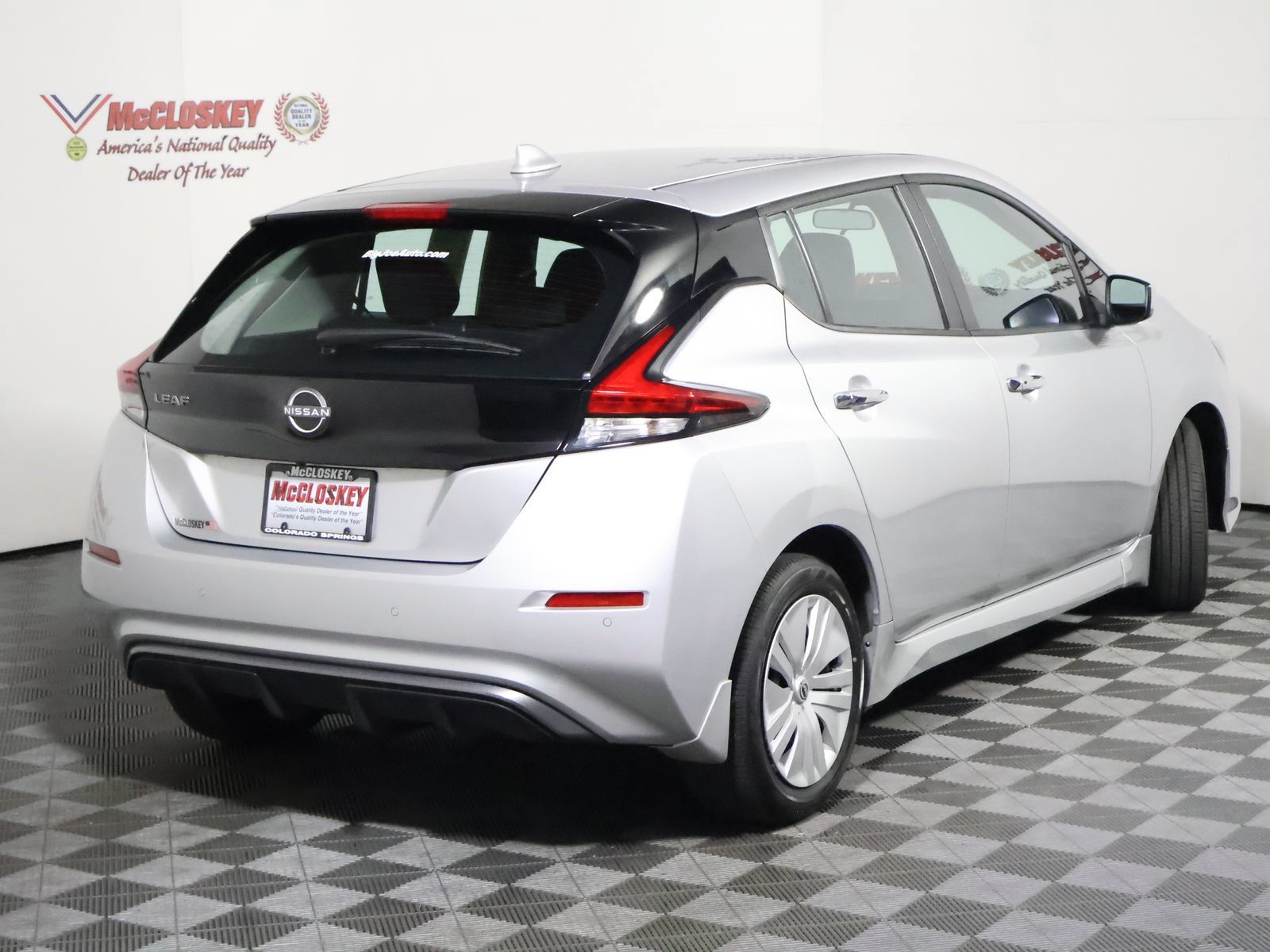 Used 2025 Nissan Leaf S FWD image 5
