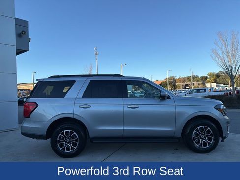 Certified 2024 Ford Expedition XLT image 2