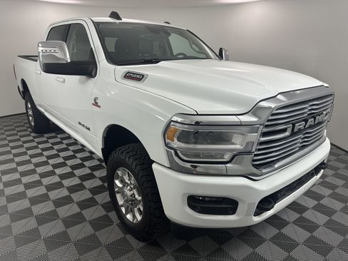 Used 2024 RAM 2500 Laramie w/ Safety Group AWD/4WD image 7