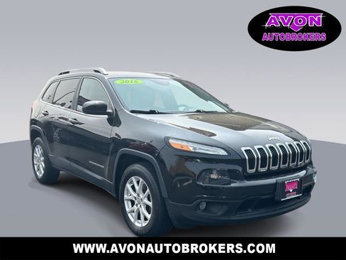 Used 2016 Jeep Cherokee Latitude image 1