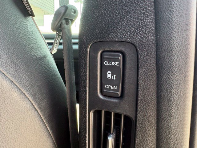 Used 2022 Honda Odyssey Elite image 32
