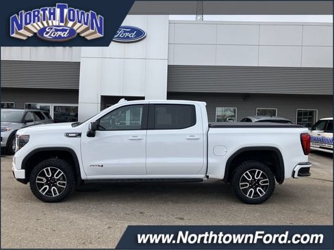 Used 2025 GMC Sierra 1500 AT4 w/ AT4 Premium Package AWD/4WD image 1