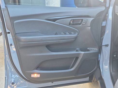 Used 2022 Honda Passport Elite image 12