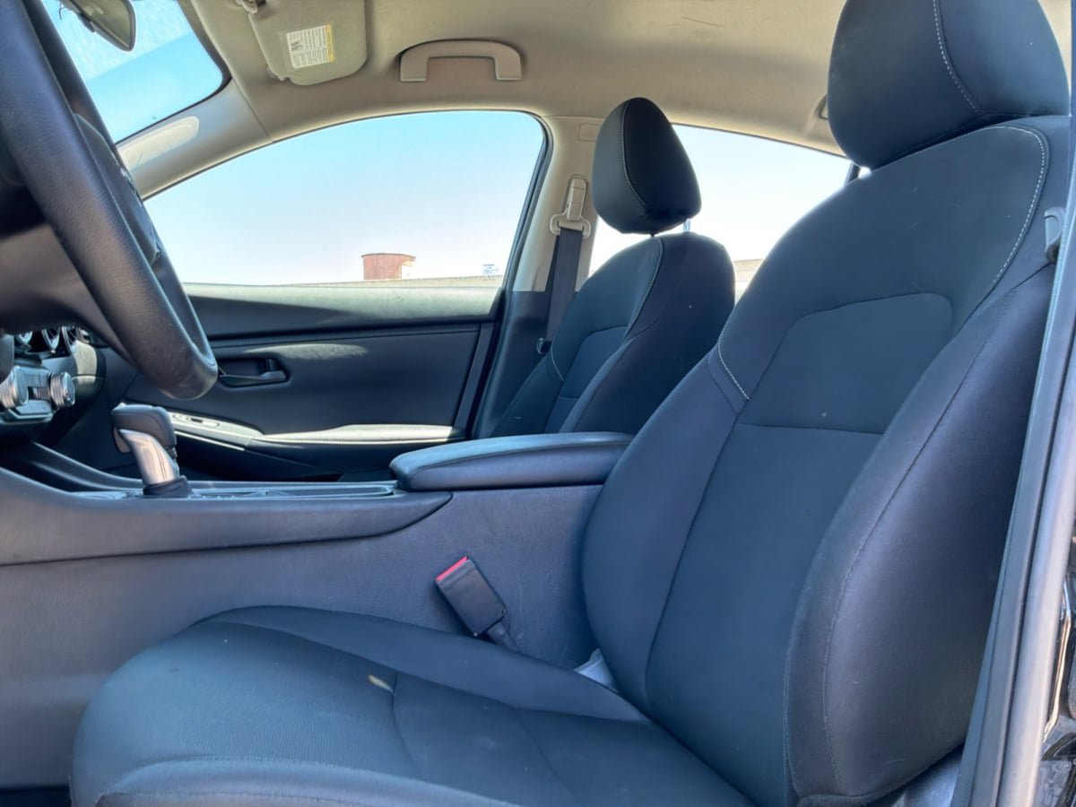 Used 2025 Nissan Sentra S FWD image 17
