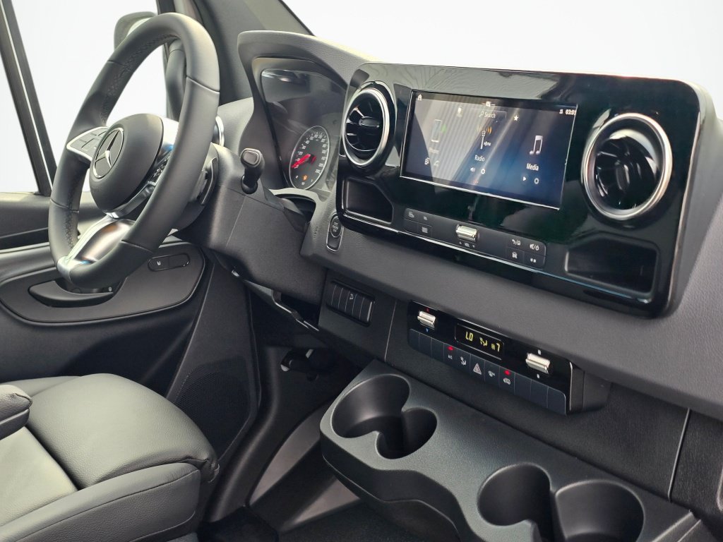 New 2026 Mercedes-Benz Sprinter 2500 image 25