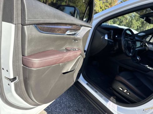 Certified 2024 Cadillac XT6 Premium Luxury w/ Technology Package image 20