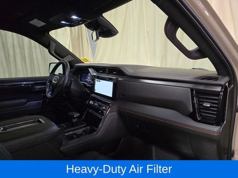 Used 2022 GMC Sierra 1500 AT4 w/ AT4 Premium Package AWD/4WD image 38