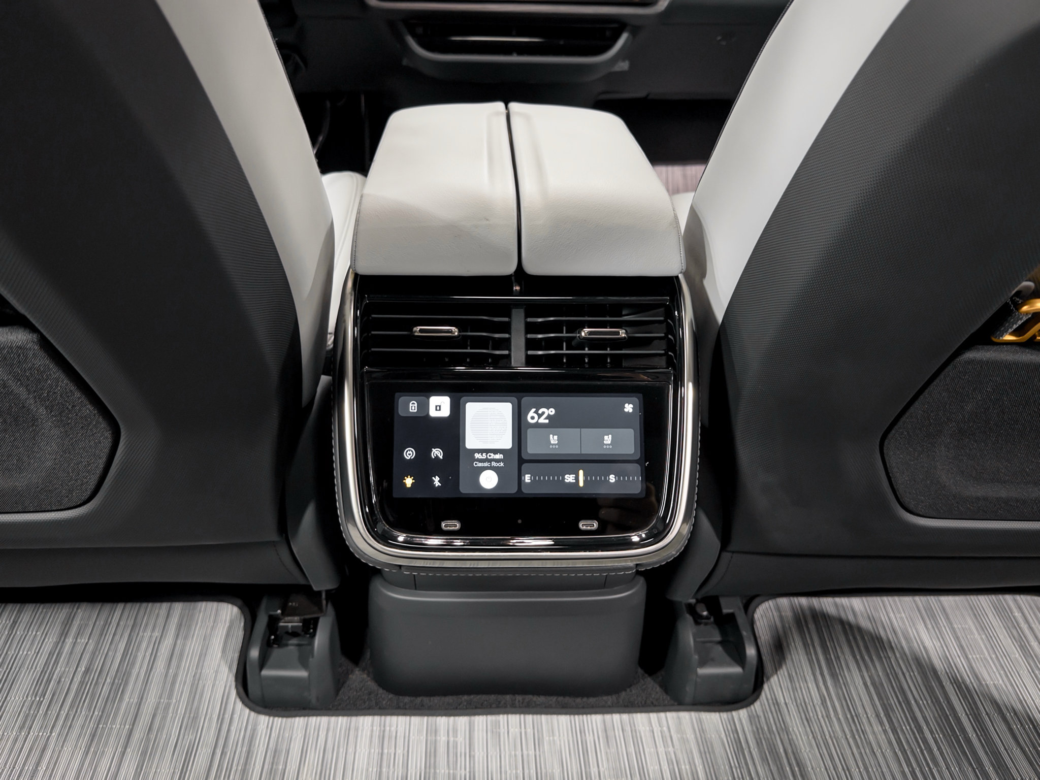 Used 2023 Rivian R1S Adventure Quad AWD/4WD image 21