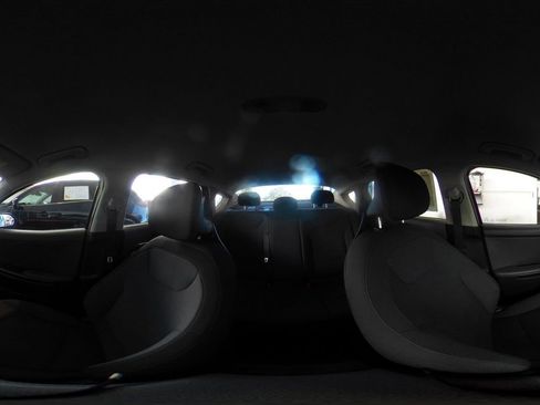 Used 2025 Kia K4 LXS image 43