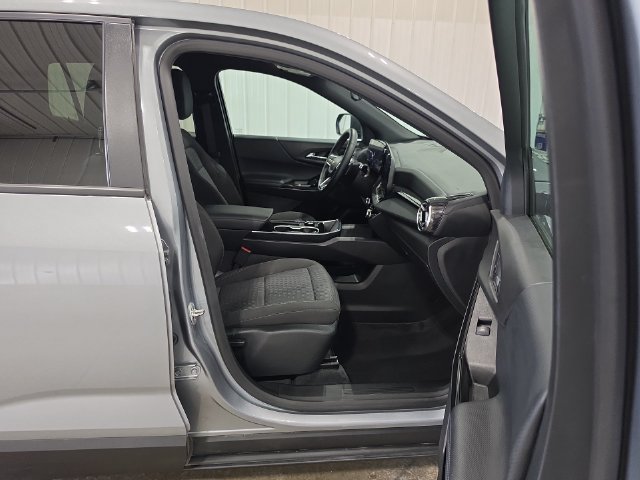 Used 2026 Chevrolet Equinox LT AWD/4WD image 28