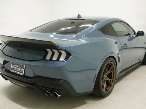Used 2024 Ford Mustang GT RWD image 4