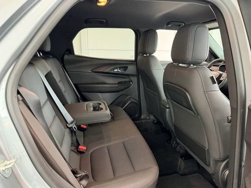 Used 2023 Chevrolet TrailBlazer RS w/ Technology Package AWD/4WD image 13