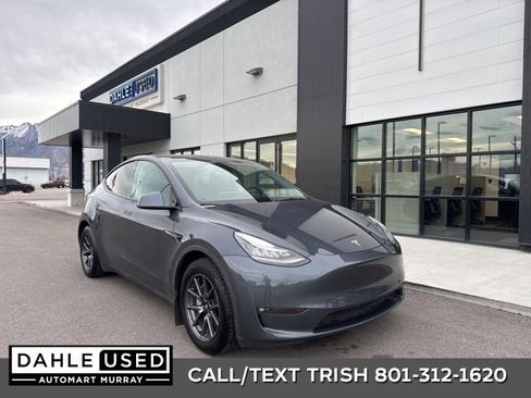 Used 2021 Tesla Model Y Long Range image 1