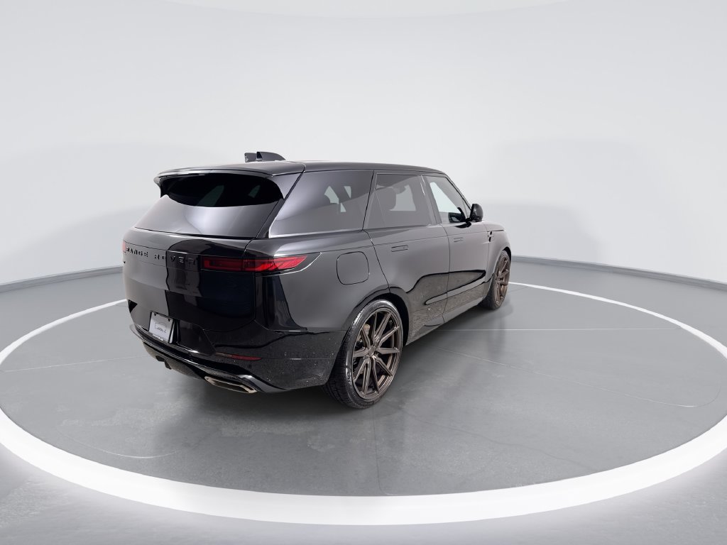 New 2027 Land Rover Range Rover Sport Dynamic SE AWD/4WD image 8