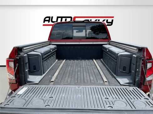 Used 2021 Nissan Titan Platinum Reserve w/ Moonroof Package image 27