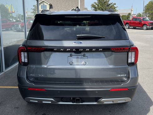 New 2025 Ford Explorer Active image 6