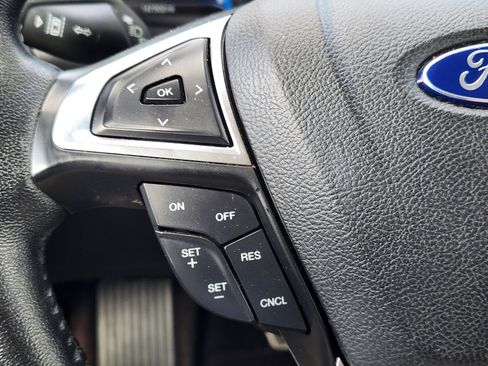 Used 2017 Ford Fusion Energi Titanium FWD image 21