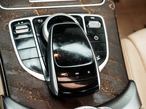 Used 2018 Mercedes-Benz C 300 Cabriolet image 18
