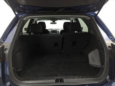 Used 2023 Chevrolet Equinox LS w/ LS Convenience Package image 18