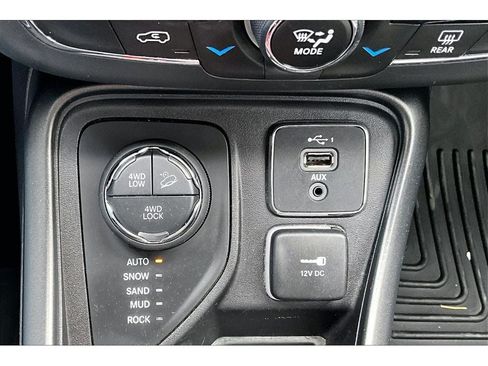 Used 2021 Jeep Compass Trailhawk AWD/4WD image 27
