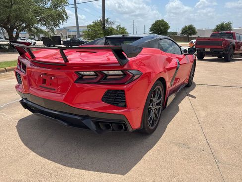 Used 2023 Chevrolet Corvette Stingray Premium Conv w/ Z51 Performance Package RWD image 7