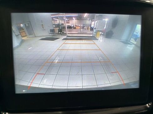 Used 2019 Chevrolet Traverse LT image 17