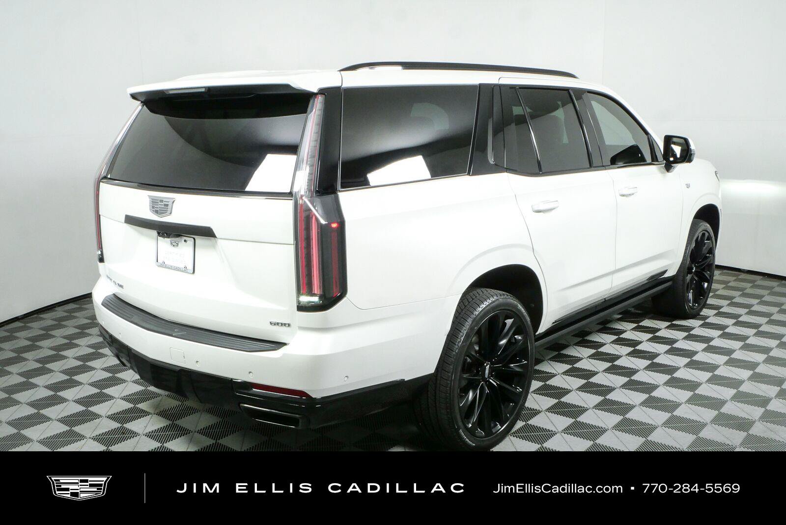 Used 2025 Cadillac Escalade Sport Platinum AWD/4WD image 3