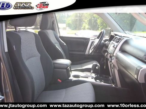 Used 2014 Toyota 4Runner SR5 RWD image 13