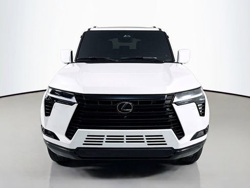 Certified 2025 Lexus GX 550 w/ Accessory Package (2T) AWD/4WD image 2