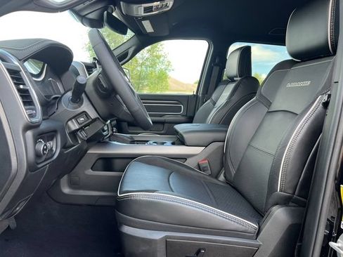 Used 2025 RAM 2500 Laramie AWD/4WD image 4