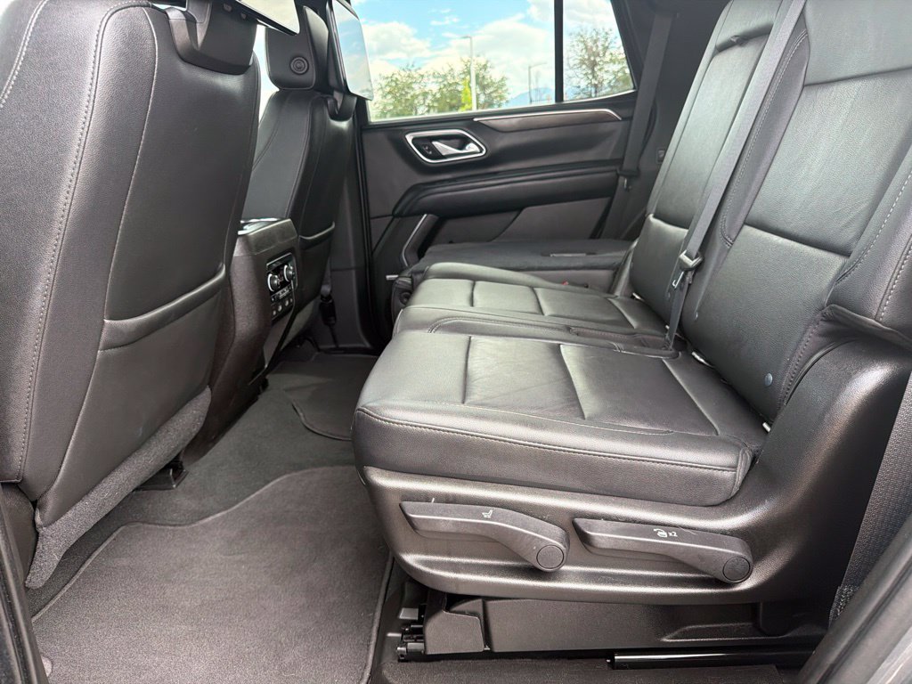 Used 2021 Chevrolet Tahoe Z71 w/ Z71 Off-Road Package AWD/4WD image 18