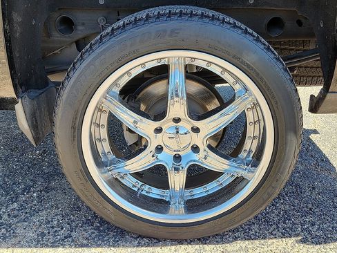 Used 2015 Chevrolet Silverado 1500 LT w/ Custom Sport Edition RWD image 6