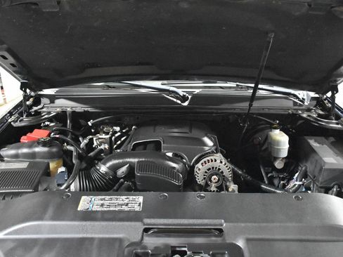 Used 2010 Cadillac Escalade ESV Premium AWD/4WD image 8