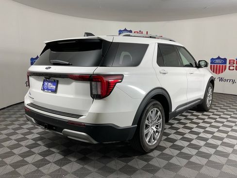New 2026 Ford Explorer Platinum RWD image 3