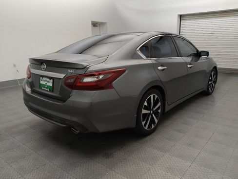 Used 2018 Nissan Altima 2.5 SR FWD image 9