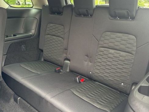 New 2025 Nissan Pathfinder SV w/ Black Appearance Package image 21